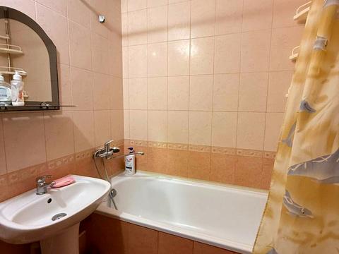 квартира за адресою Машинобудівників вул., 11