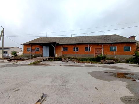 комерційна за адресою Травнева, 2-А