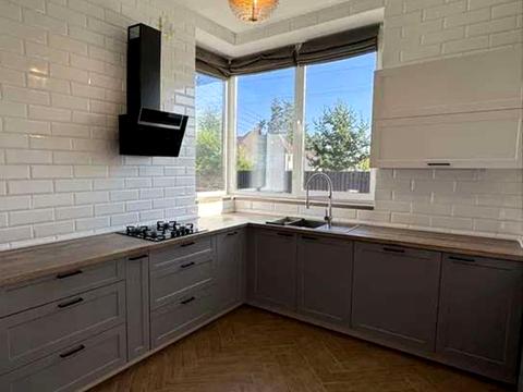 будинок за адресою Сонячна вул., 7