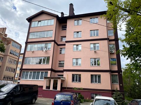 комерційна за адресою Висока вул., 10-А