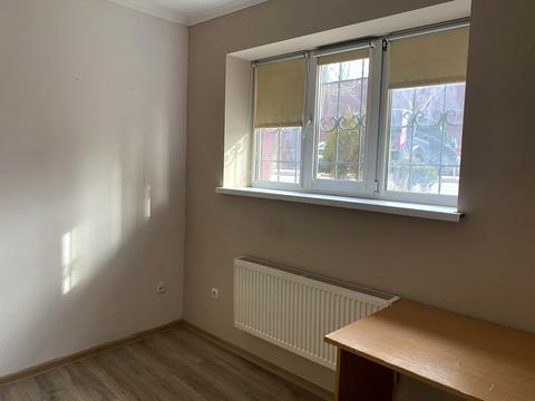 комерційна за адресою Висока вул., 10-А