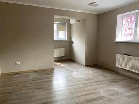 комерційна за адресою Висока вул., 10-А