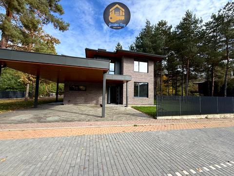 будинок за адресою Лісова