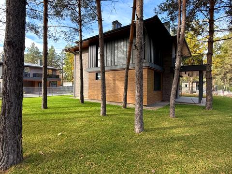 будинок за адресою Лісова