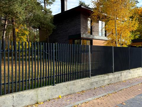 будинок за адресою Лісова