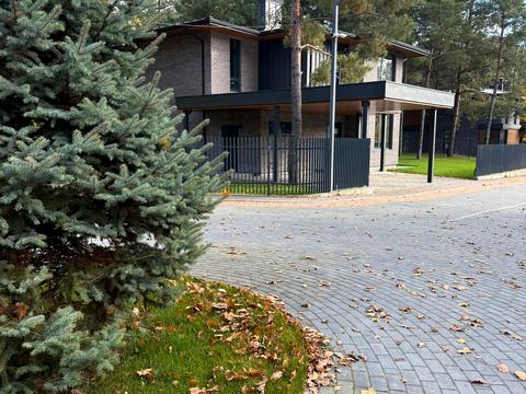 будинок за адресою Лісова