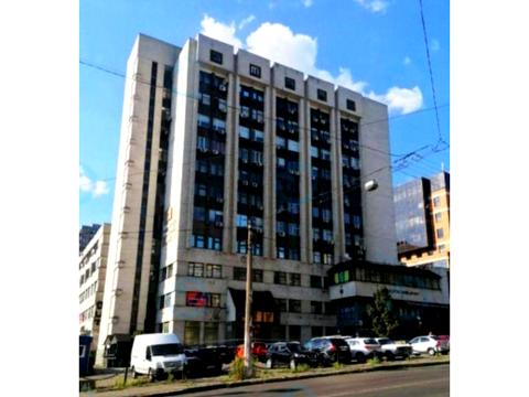 комерційна за адресою Дмитрівська вул., 18