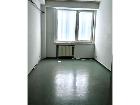 комерційна за адресою Дмитрівська вул., 18