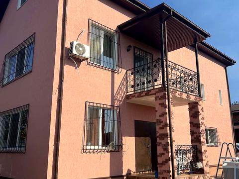 будинок за адресою Зарічна