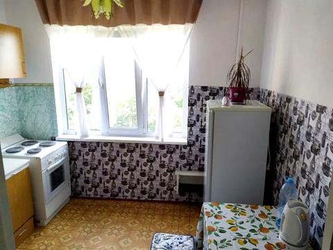 квартира за адресою Академіка Глушкова просп., 2