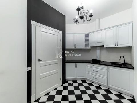 комерційна за адресою Кловський узвіз (Кловський), 7a