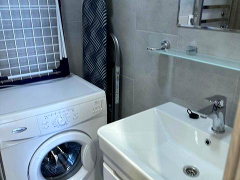 квартира за адресою Володимира Антоновича вул. (), 115