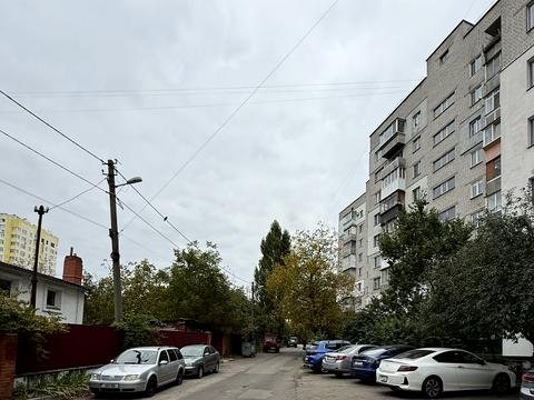 квартира за адресою Феодосійська вул., 4