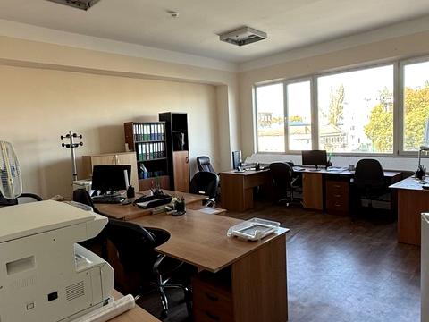 коммерческая по адресу Центральный просп. (Ленина), 93д