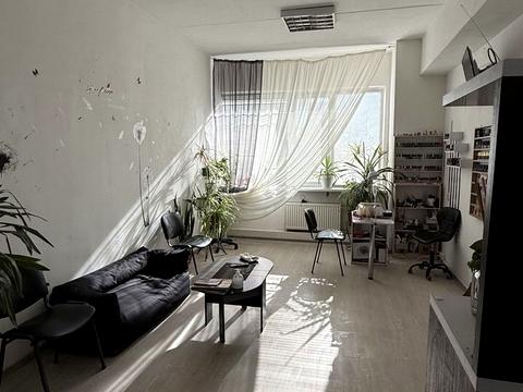 коммерческая по адресу Центральный просп. (Ленина), 93д