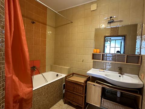 квартира за адресою Надрічна вул., 223