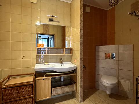 квартира за адресою Надрічна вул., 223