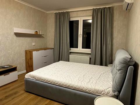 квартира за адресою Сергія Данченка вул., 3