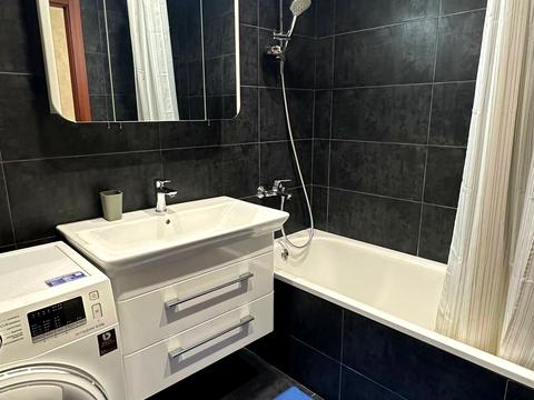 квартира за адресою Сергія Данченка вул., 3