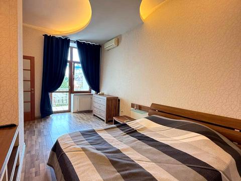 квартира за адресою Андрія Гулого-Гуленка вул. (Віце-адмірала Азарова), 13