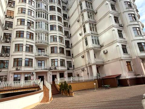 квартира за адресою Андрія Гулого-Гуленка вул. (Віце-адмірала Азарова), 13