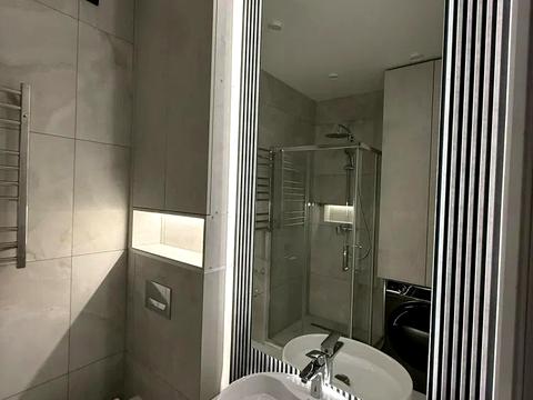 квартира за адресою Салютна вул., 2