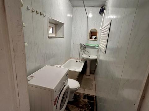 будинок за адресою Небесної сотні