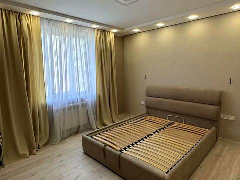 квартира по адресу Гвардейцев-Широнинцев ул., 72