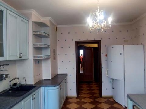 квартира за адресою Дніпровська набережна вул., 23