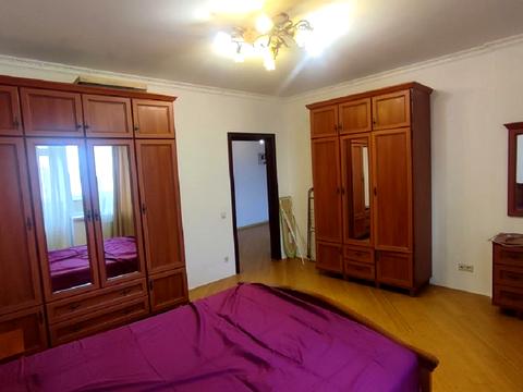 квартира за адресою Дніпровська набережна вул., 23