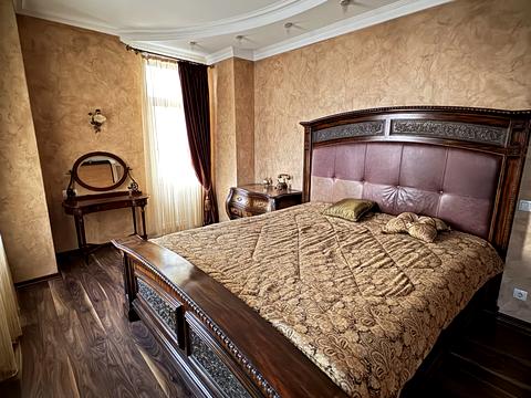 квартира за адресою Панаса Мирного вул., 17