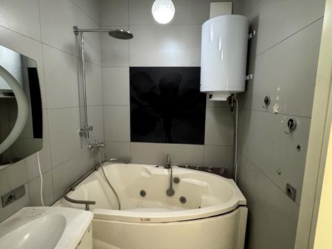 квартира за адресою Володимира Івасюка просп. (Героїв Сталінграду), 6