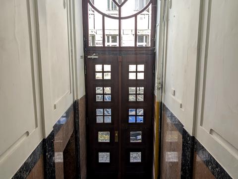 коммерческая по адресу Ярослава Стецько ул., 6