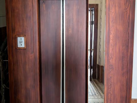 коммерческая по адресу Ярослава Стецько ул., 6