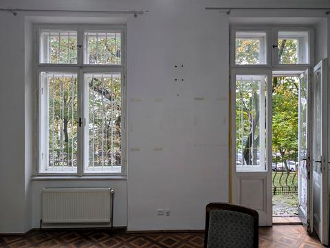 коммерческая по адресу Бандеры ул. (Мира), 16