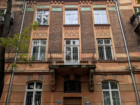 коммерческая по адресу Бандеры ул. (Мира), 16