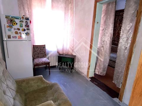 будинок за адресою Хотинська вул. (Каракозова), 11