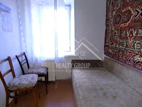 будинок за адресою Хотинська вул. (Каракозова), 11