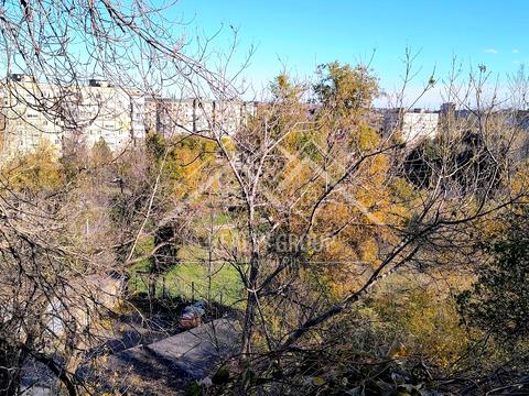 будинок за адресою Хотинська вул. (Каракозова), 11