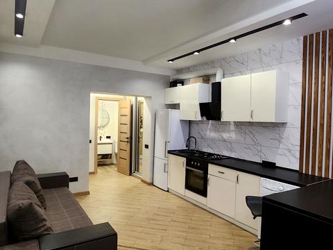 квартира за адресою Товарна вул., 8