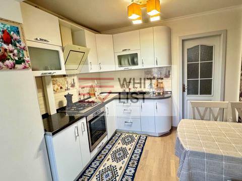 квартира за адресою Комарова, 40