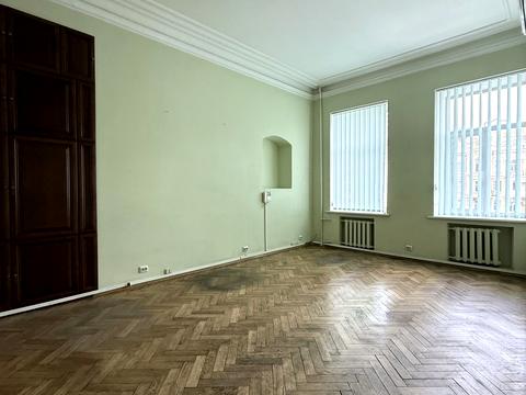 комерційна за адресою Еспланадна вул., 2