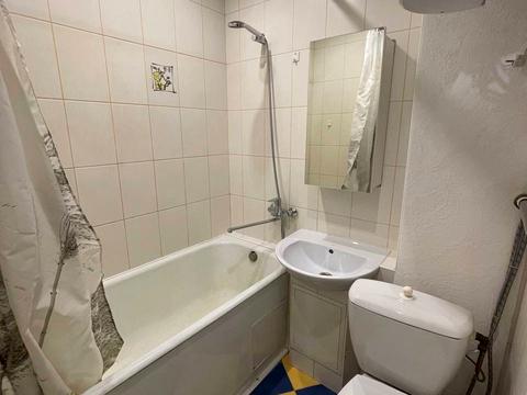 квартира за адресою Володимира Івасюка просп. (Героїв Сталінграду), 15-Б