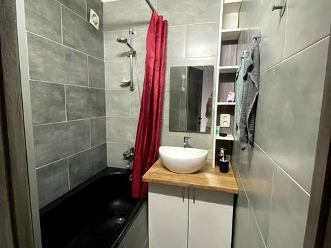 квартира за адресою Героїв полку "Азов" вул. (Маршала Малиновського), 13