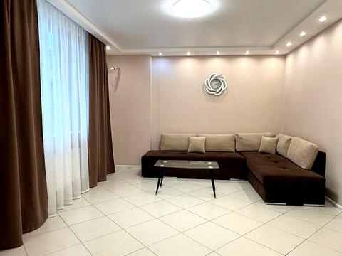 квартира за адресою Михайла Максимовича вул. (Онуфрія Трутенка), 32-Б