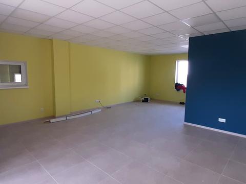 коммерческая по адресу Максимовича ул., 4