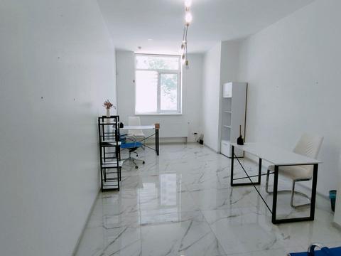 комерційна за адресою Аркадійське плато вул. (Гагаринське плато), 9