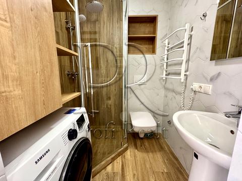 квартира за адресою Салютна вул., 2к1