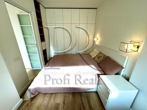 квартира за адресою Салютна вул., 2к1