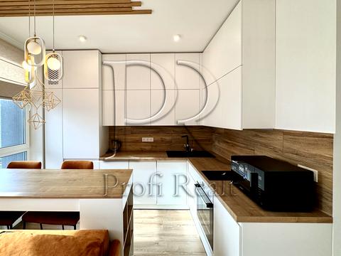 квартира за адресою Салютна вул., 2к1